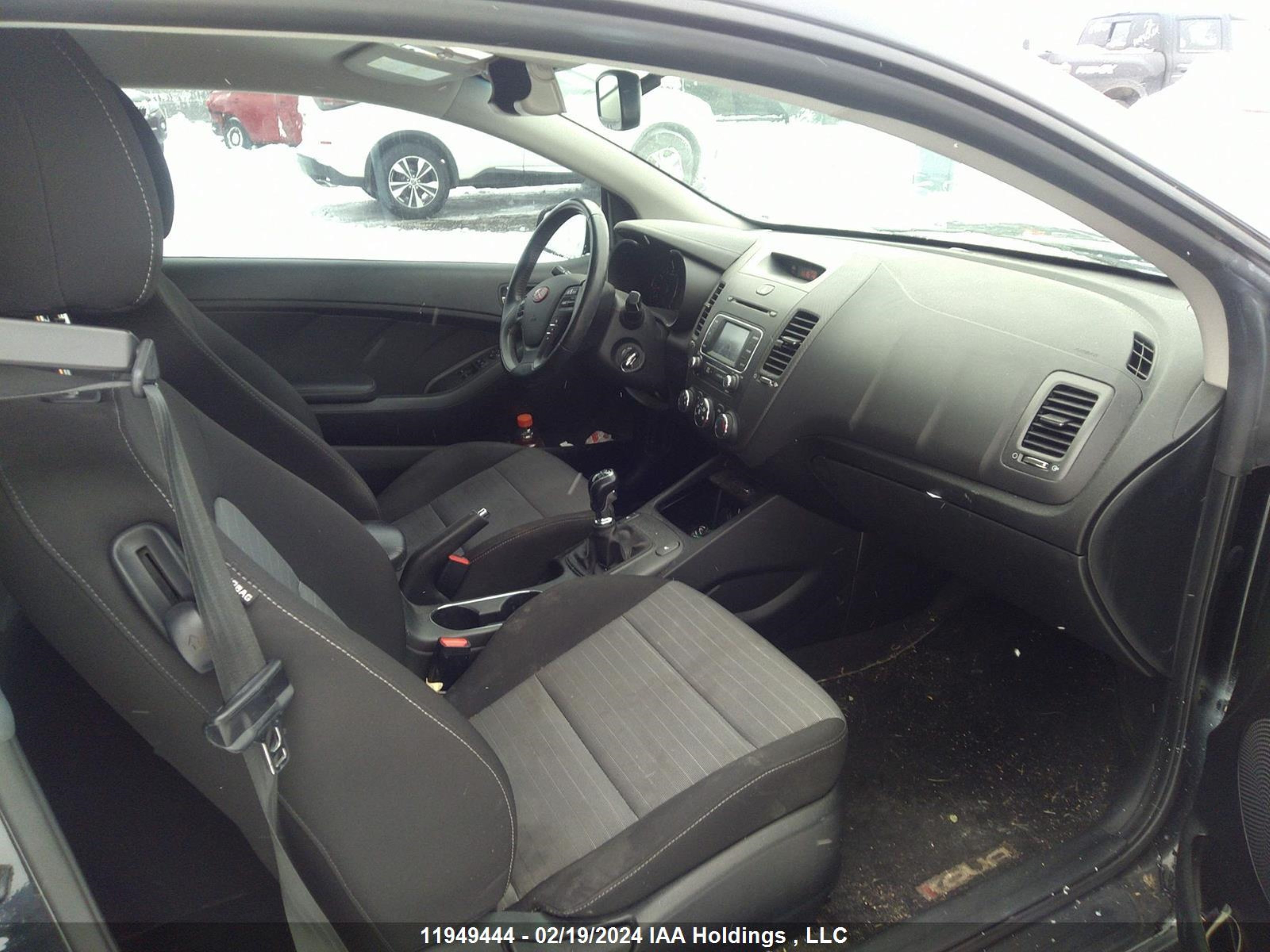 Photo 4 VIN: KNAFX6A83F5292569 - KIA FORTE 