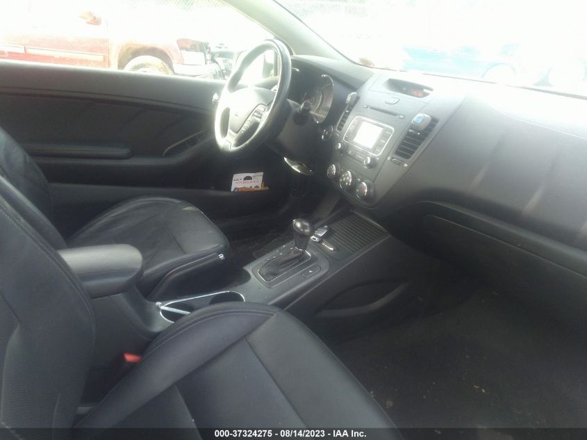 Photo 4 VIN: KNAFX6A83F5352267 - KIA FORTE 