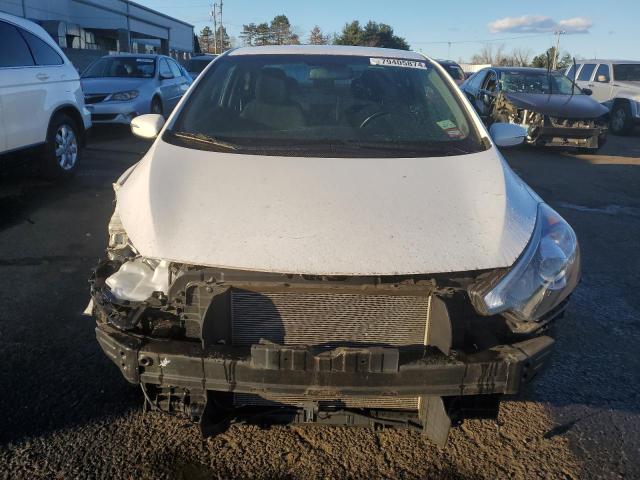 Photo 4 VIN: KNAFX6A83F5372602 - KIA FORTE EX 