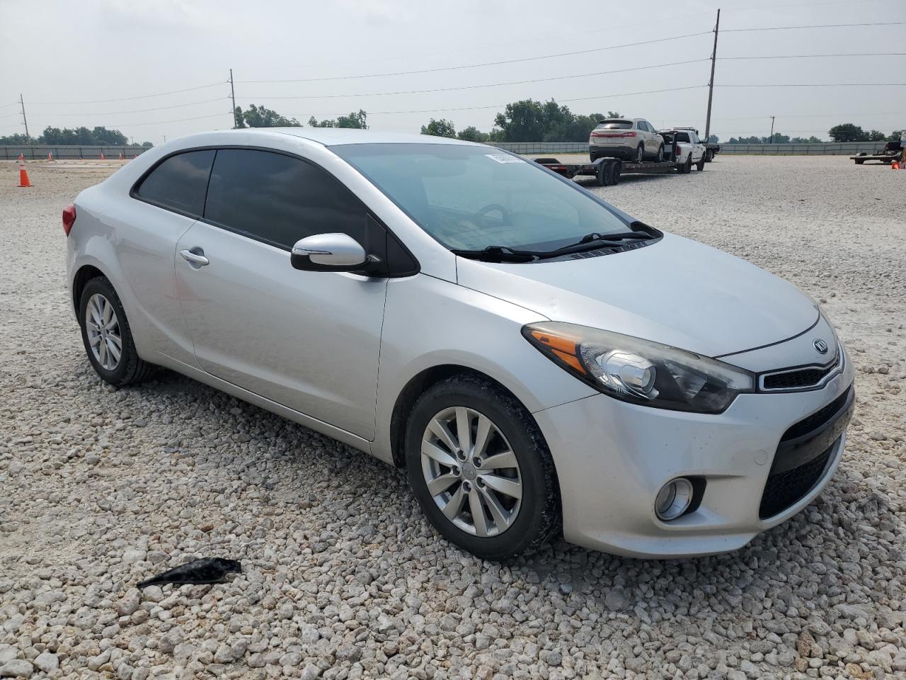 Photo 3 VIN: KNAFX6A84E5237398 - KIA FORTE 