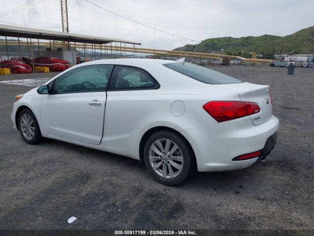 Photo 2 VIN: KNAFX6A84G5623872 - KIA FORTE KOUP 