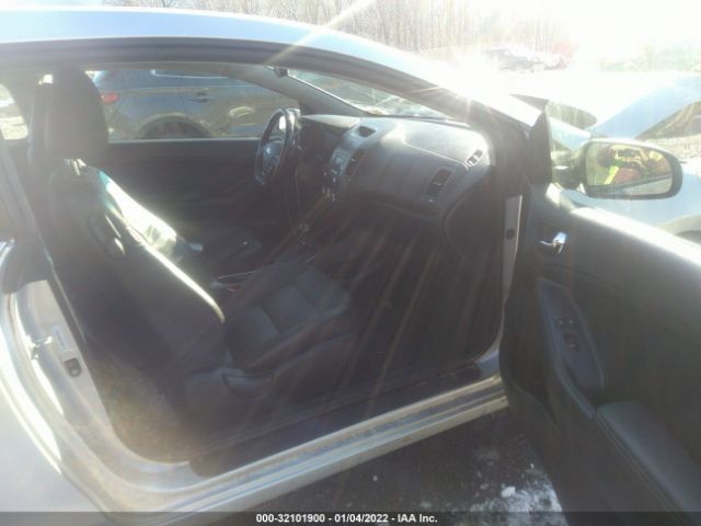 Photo 4 VIN: KNAFX6A85E5186607 - KIA FORTE KOUP 