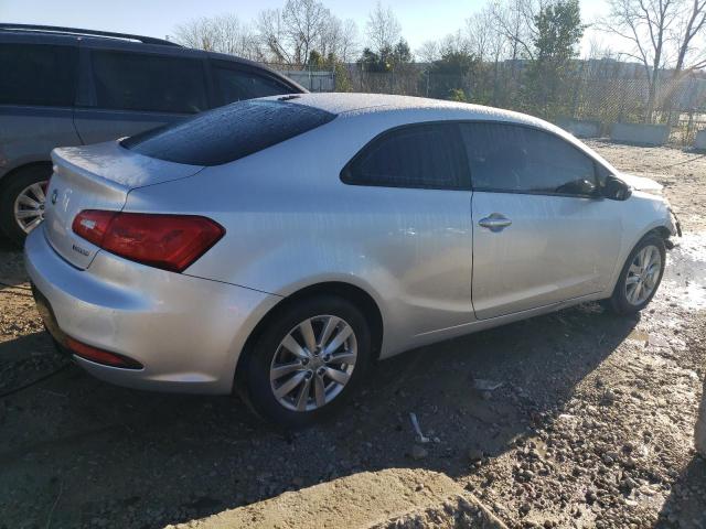 Photo 2 VIN: KNAFX6A89E5224386 - KIA FORTE EX 