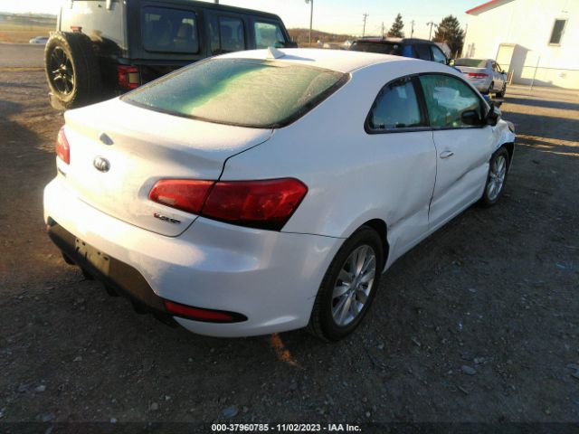 Photo 3 VIN: KNAFX6A89F5349339 - KIA FORTE KOUP 