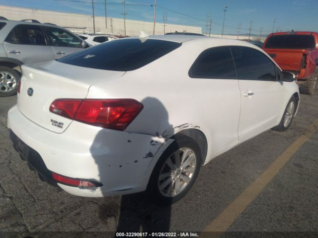 Photo 3 VIN: KNAFX6A8XE5161153 - KIA FORTE KOUP 