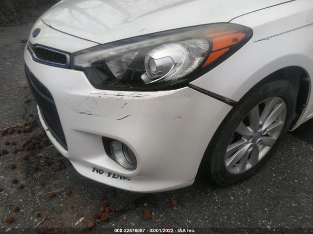 Photo 5 VIN: KNAFX6A8XE5204633 - KIA FORTE KOUP 