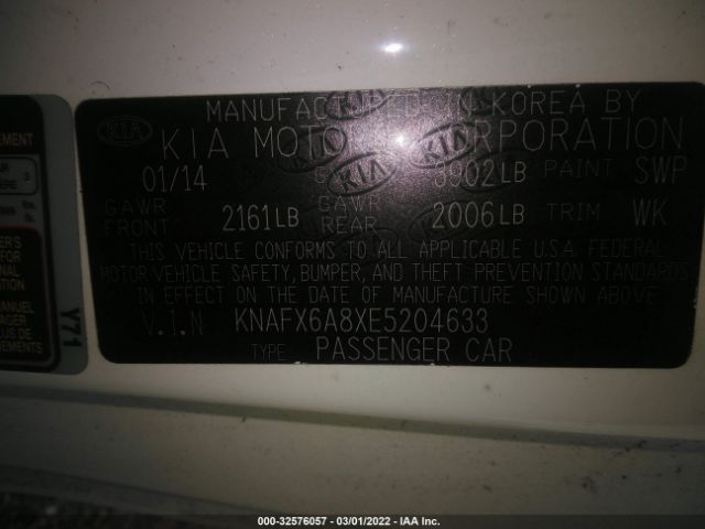 Photo 8 VIN: KNAFX6A8XE5204633 - KIA FORTE KOUP 