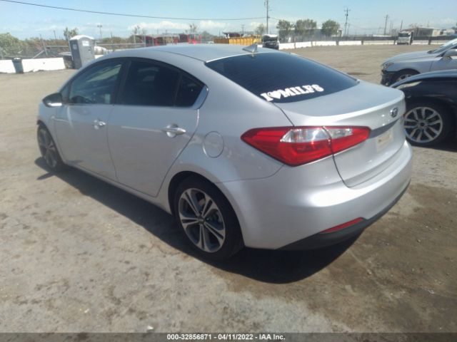 Photo 2 VIN: KNAFZ4A80F5339197 - KIA FORTE 