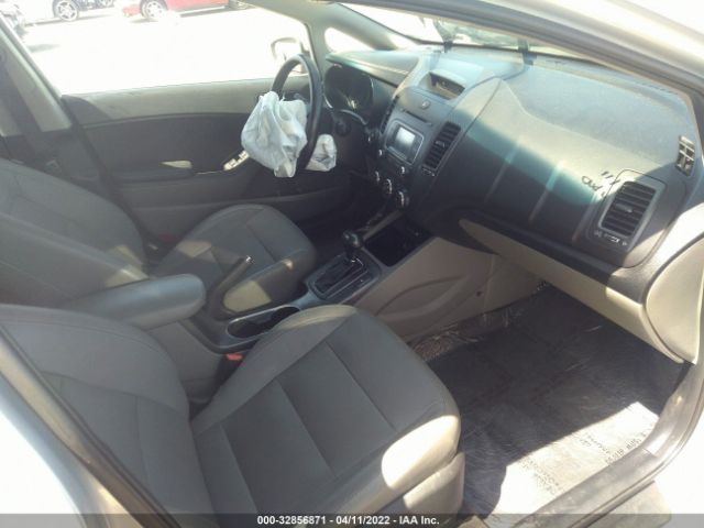 Photo 4 VIN: KNAFZ4A80F5339197 - KIA FORTE 