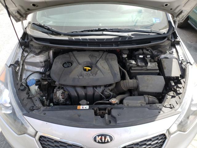 Photo 6 VIN: KNAFZ4A80G5556119 - KIA FORTE EX 