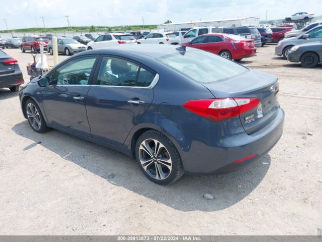 Photo 2 VIN: KNAFZ4A81F5339502 - KIA FORTE 