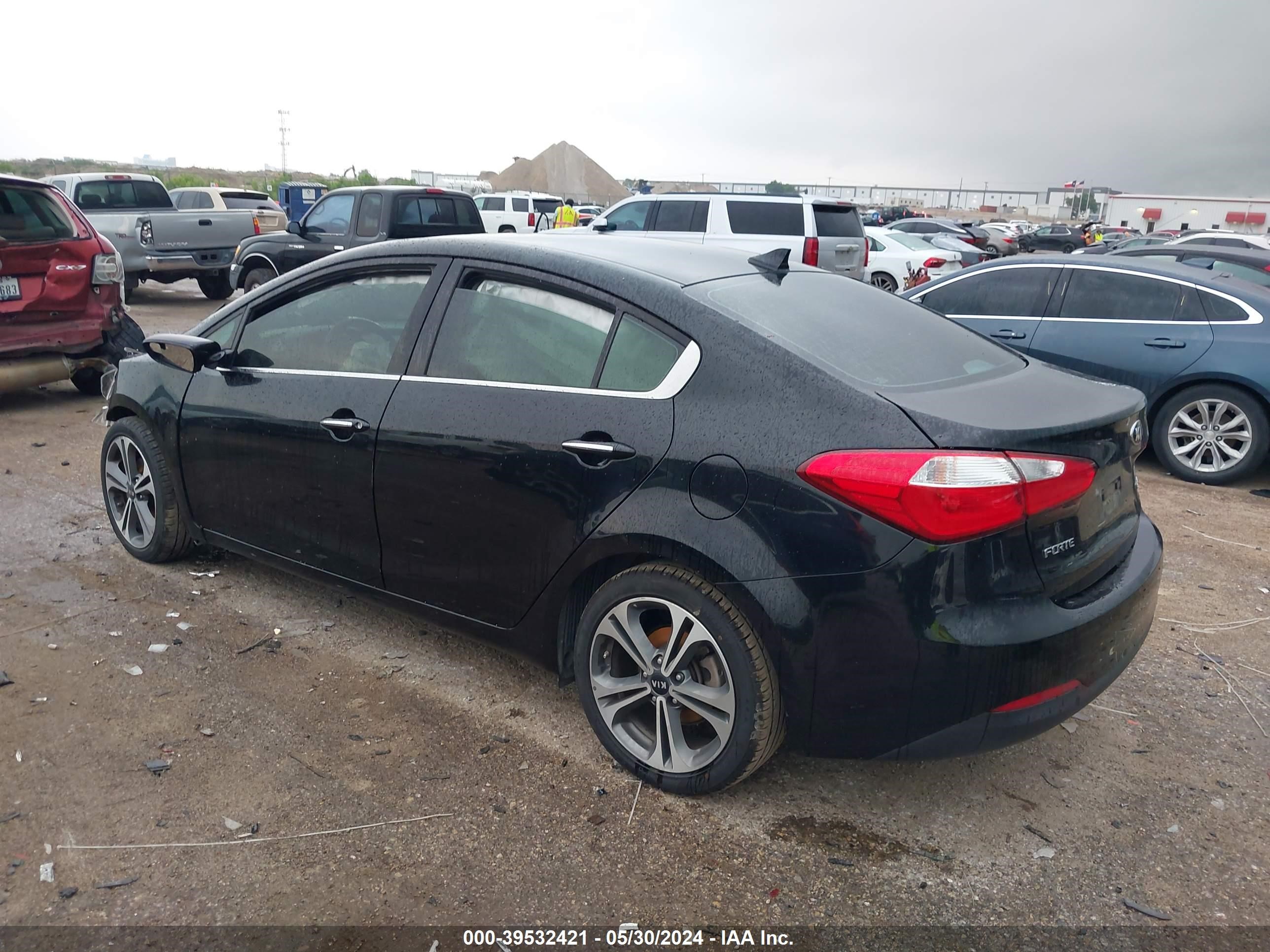 Photo 2 VIN: KNAFZ4A81G5615002 - KIA FORTE 