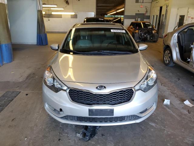 Photo 4 VIN: KNAFZ4A82E5066195 - KIA FORTE 