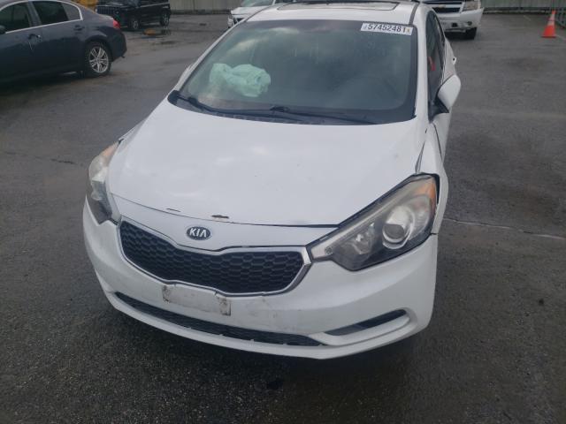 Photo 8 VIN: KNAFZ4A83F5332826 - KIA FORTE EX 