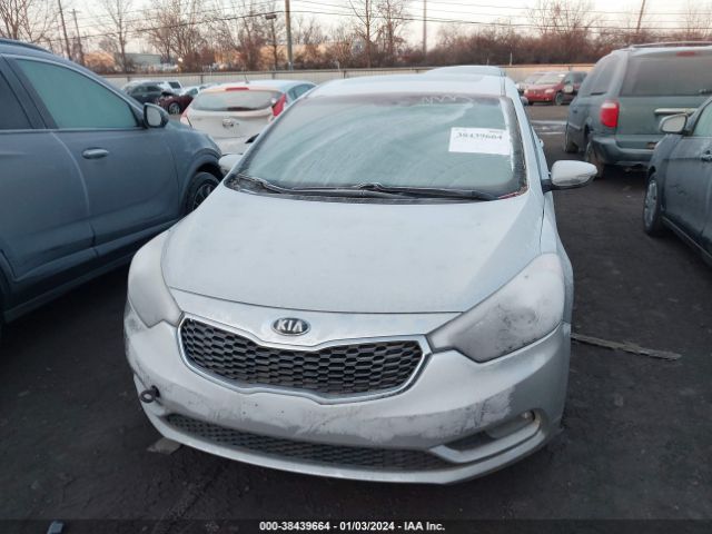 Photo 5 VIN: KNAFZ4A84E5092037 - KIA FORTE 