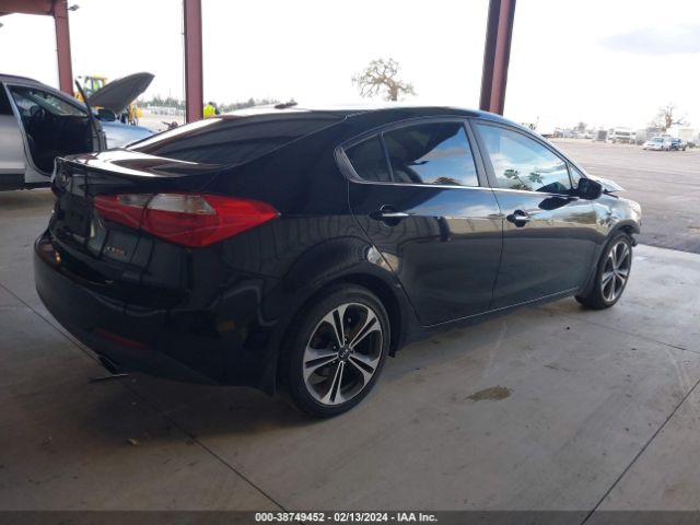 Photo 3 VIN: KNAFZ4A84E5163558 - KIA FORTE 