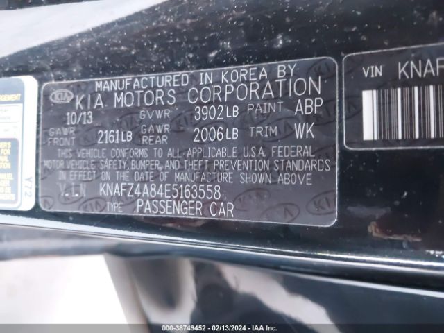 Photo 8 VIN: KNAFZ4A84E5163558 - KIA FORTE 