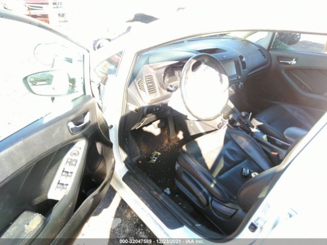 Photo 4 VIN: KNAFZ4A84G5530509 - KIA FORTE 