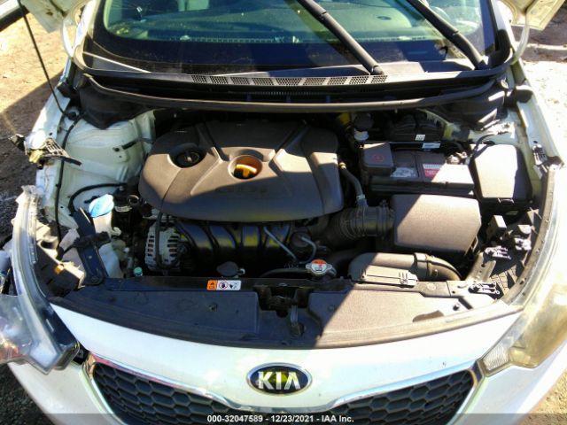 Photo 9 VIN: KNAFZ4A84G5530509 - KIA FORTE 