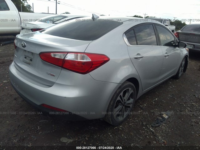 Photo 3 VIN: KNAFZ4A84G5600218 - KIA FORTE 