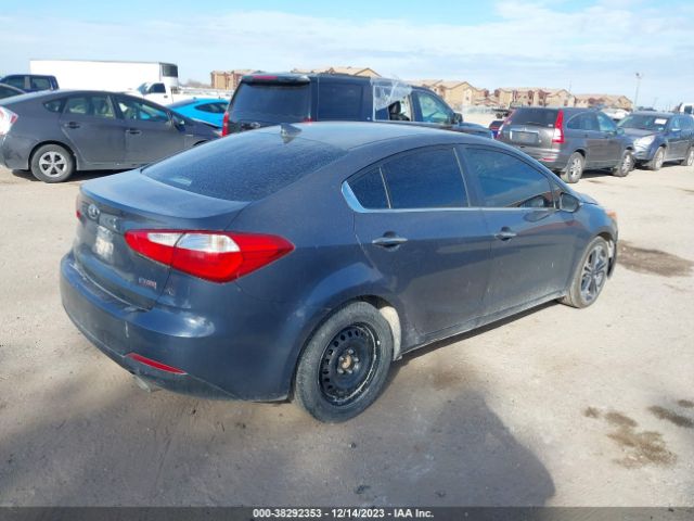 Photo 3 VIN: KNAFZ4A85E5075635 - KIA FORTE 