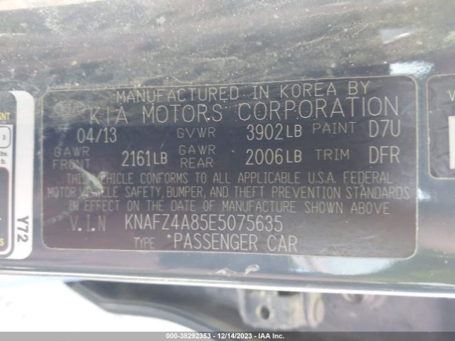 Photo 8 VIN: KNAFZ4A85E5075635 - KIA FORTE 