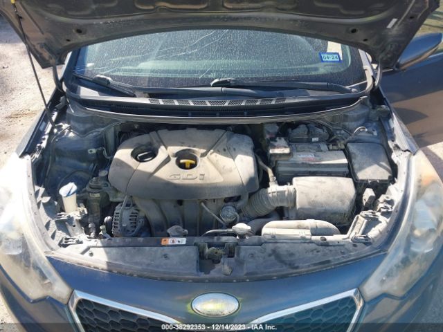 Photo 9 VIN: KNAFZ4A85E5075635 - KIA FORTE 