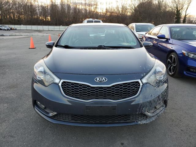 Photo 4 VIN: KNAFZ4A85F5373135 - KIA FORTE 