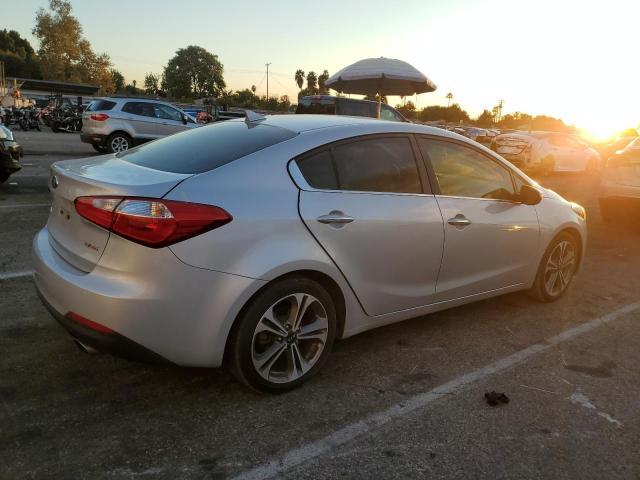 Photo 2 VIN: KNAFZ4A85G5556939 - KIA FORTE 