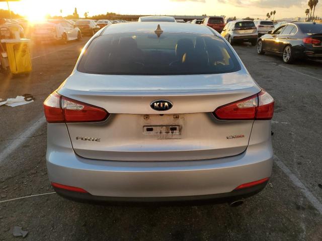 Photo 5 VIN: KNAFZ4A85G5556939 - KIA FORTE 