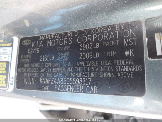 Photo 8 VIN: KNAFZ4A85G5598317 - KIA FORTE 