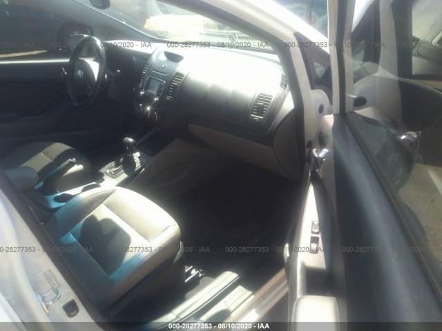 Photo 4 VIN: KNAFZ4A87E5090623 - KIA FORTE 