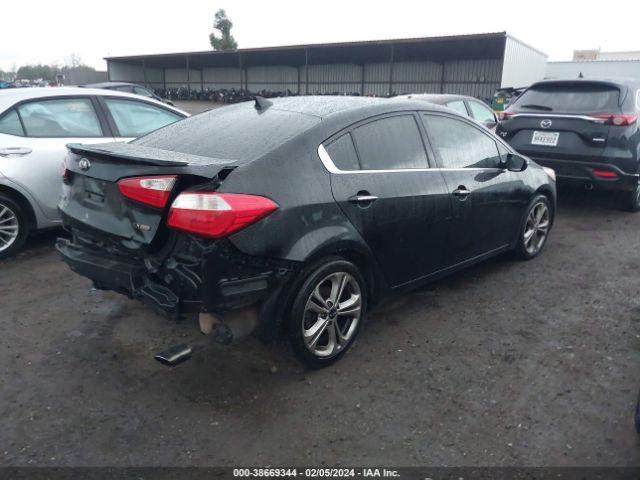 Photo 3 VIN: KNAFZ4A88G5489396 - KIA FORTE 