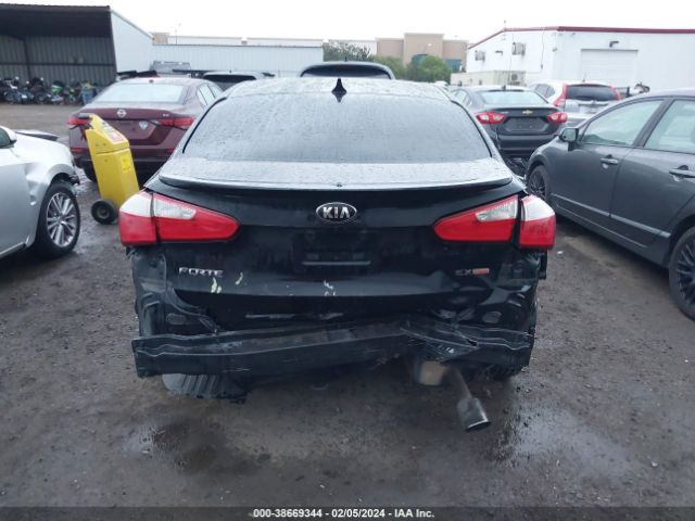 Photo 5 VIN: KNAFZ4A88G5489396 - KIA FORTE 