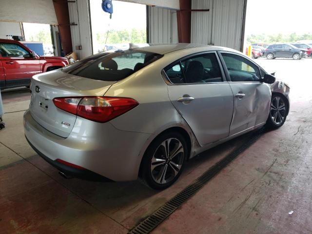 Photo 2 VIN: KNAFZ4A88G5505256 - KIA FORTE 