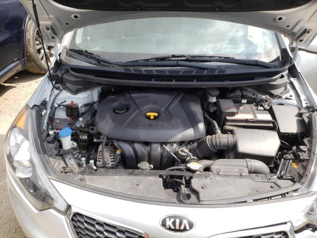 Photo 6 VIN: KNAFZ4A8XE5090454 - KIA FORTE EX 