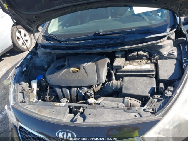 Photo 9 VIN: KNAFZ4A8XG5618349 - KIA FORTE 