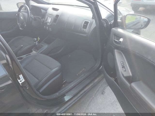 Photo 4 VIN: KNAFZ5A34F5283906 - KIA FORTE 