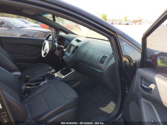 Photo 4 VIN: KNAFZ5A37F5292776 - KIA FORTE 