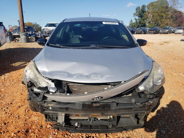 Photo 4 VIN: KNAFZ5A37G5565717 - KIA FORTE 