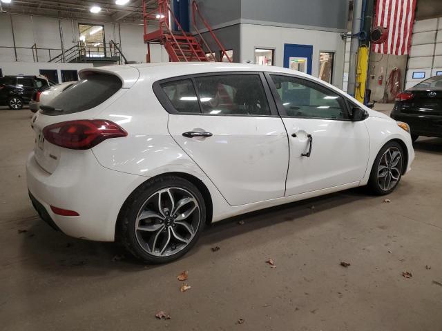 Photo 2 VIN: KNAFZ5A38F5269040 - KIA FORTE SX 