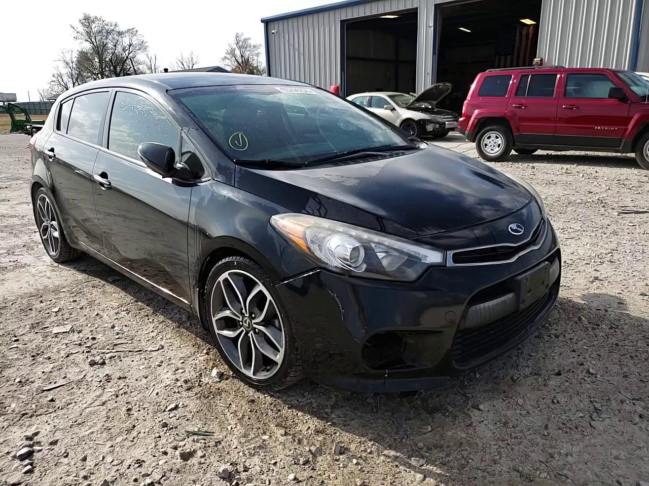 Photo 10 VIN: KNAFZ5A39F5269077 - KIA FORTE SX 