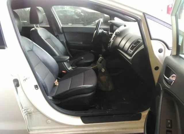 Photo 4 VIN: KNAFZ5A39F5302742 - KIA FORTE 5-DOOR 