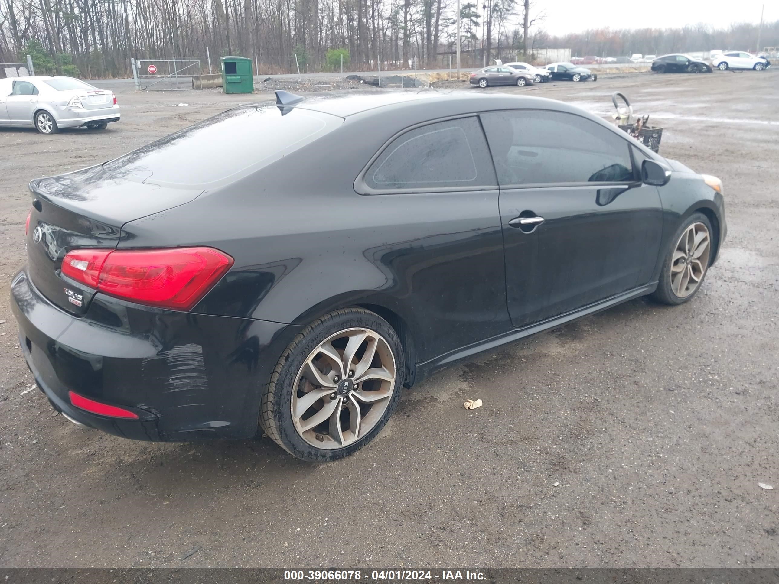 Photo 3 VIN: KNAFZ6A30F5390683 - KIA FORTE 