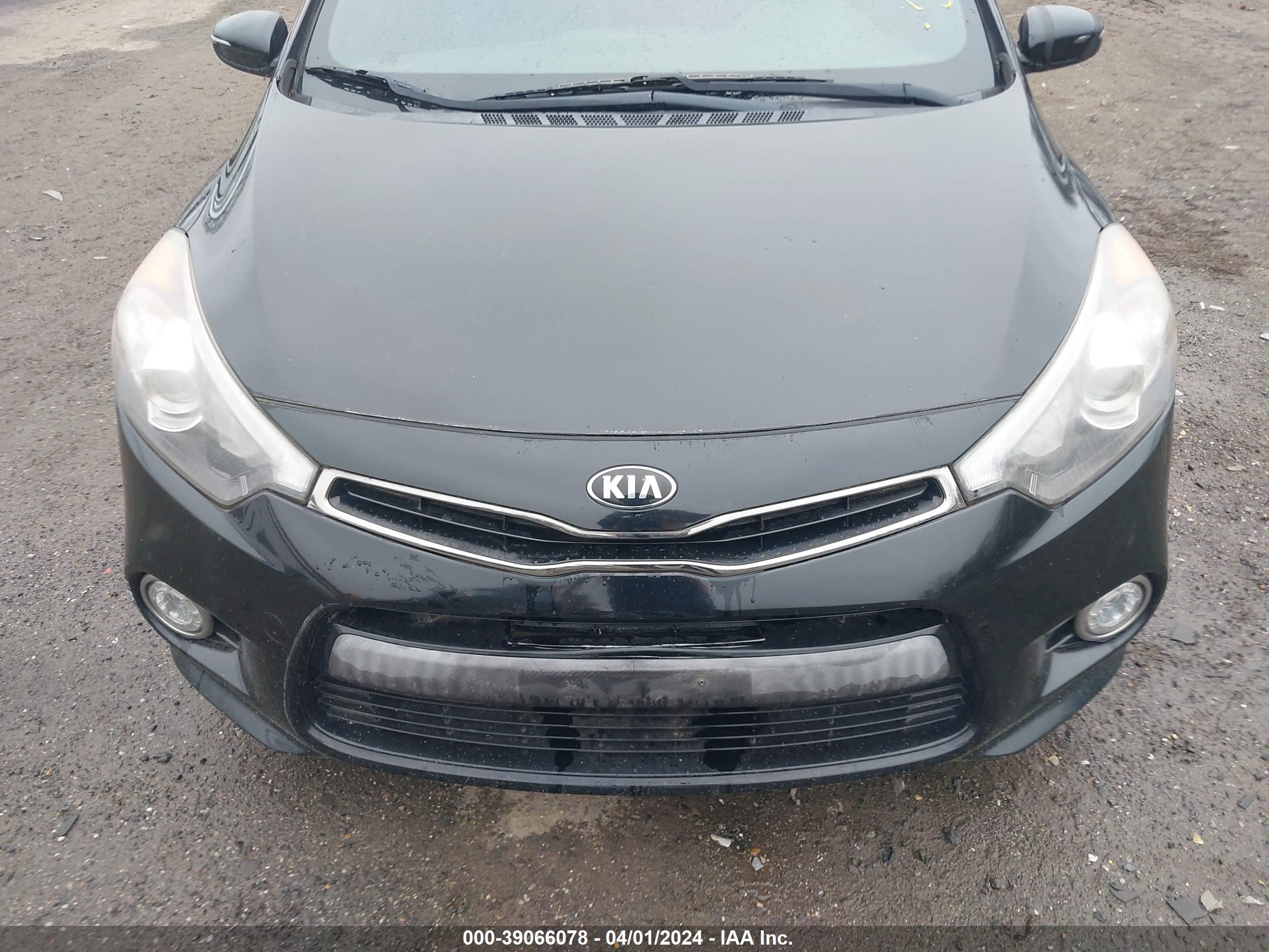 Photo 5 VIN: KNAFZ6A30F5390683 - KIA FORTE 