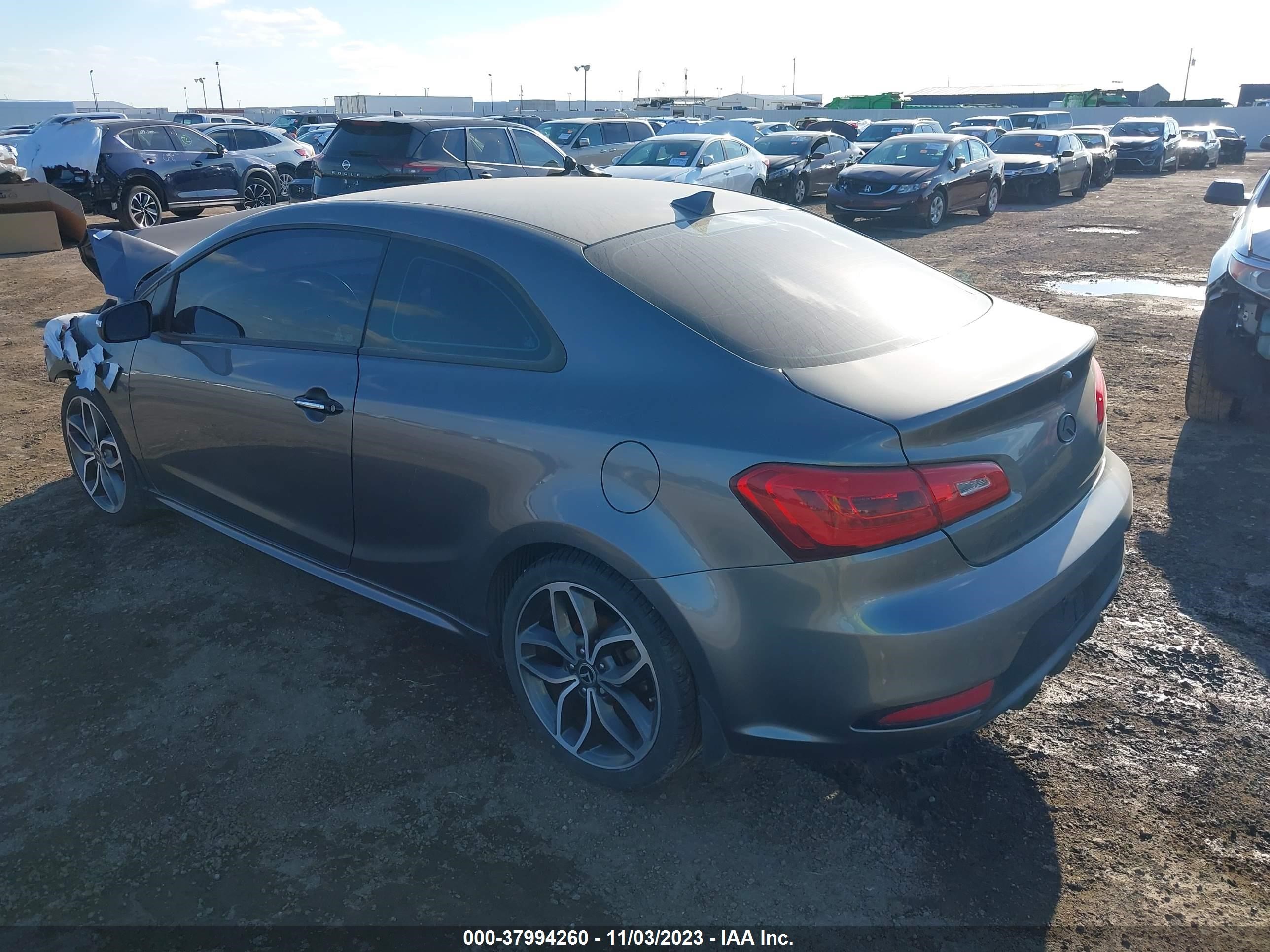 Photo 3 VIN: KNAFZ6A30G5641557 - KIA FORTE 