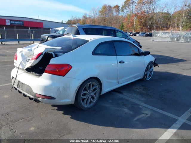 Photo 3 VIN: KNAFZ6A30G5656334 - KIA FORTE 