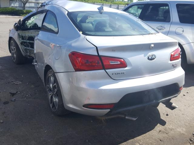 Photo 2 VIN: KNAFZ6A32F5370239 - KIA FORTE SX 