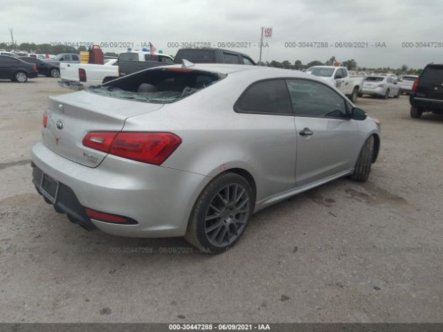 Photo 3 VIN: KNAFZ6A33G5576414 - KIA FORTE KOUP 