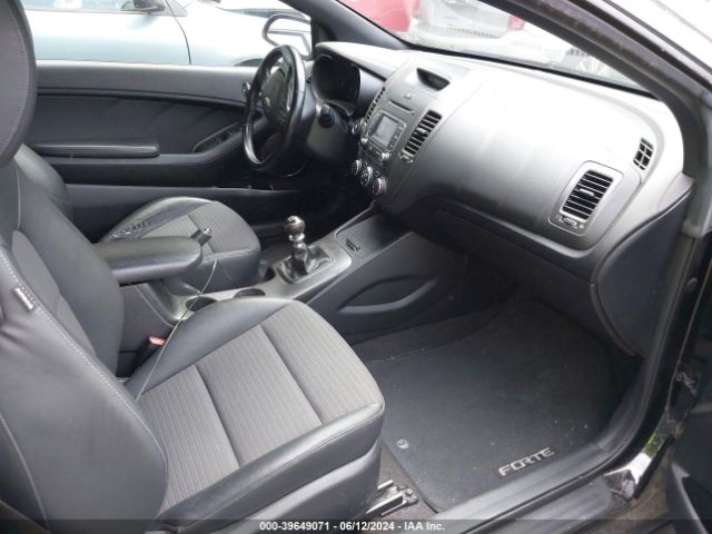 Photo 4 VIN: KNAFZ6A35E5245962 - KIA FORTE SX 